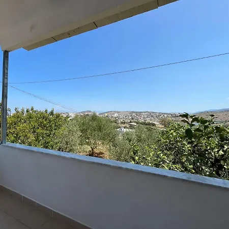 Laert's Nyaraló Saranda